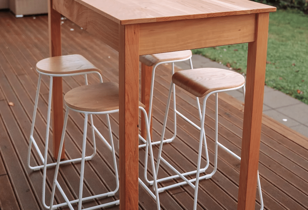 Bar stools and leaners 2 Peninsula Party Hire